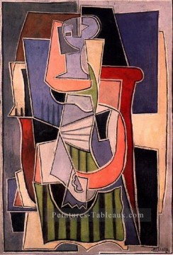 Femme assise dans un fauteuil 1922 Cubisme Peinture à l'huile
